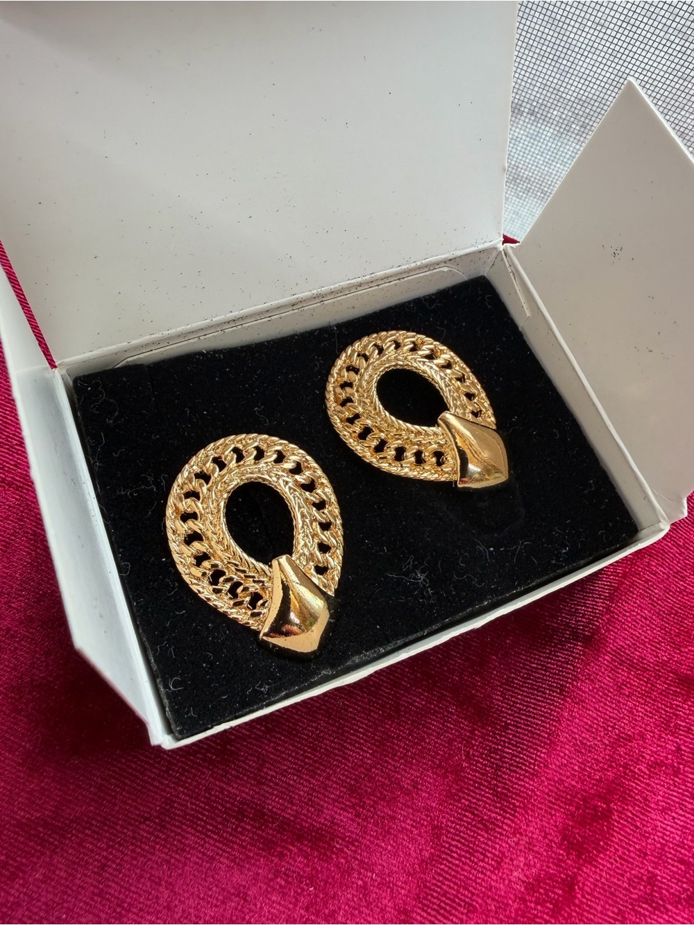 Vintage Avon Large Gold Tone Filigree Hoop Pierced Earrings